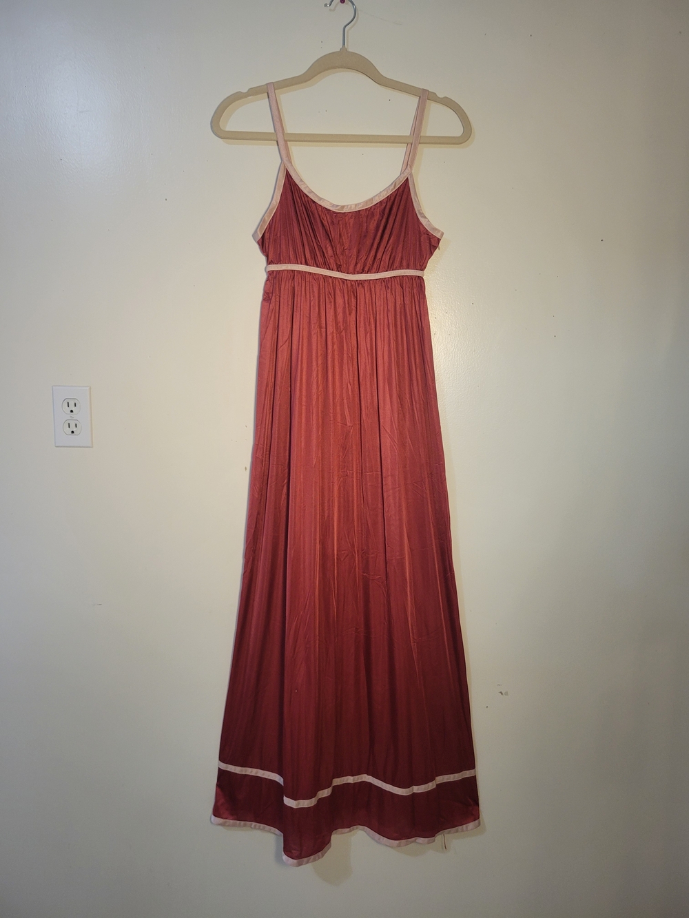 Vintage Vassarette (Women's VTG 11) Burgundy Summer Nightgown with Pink Trim